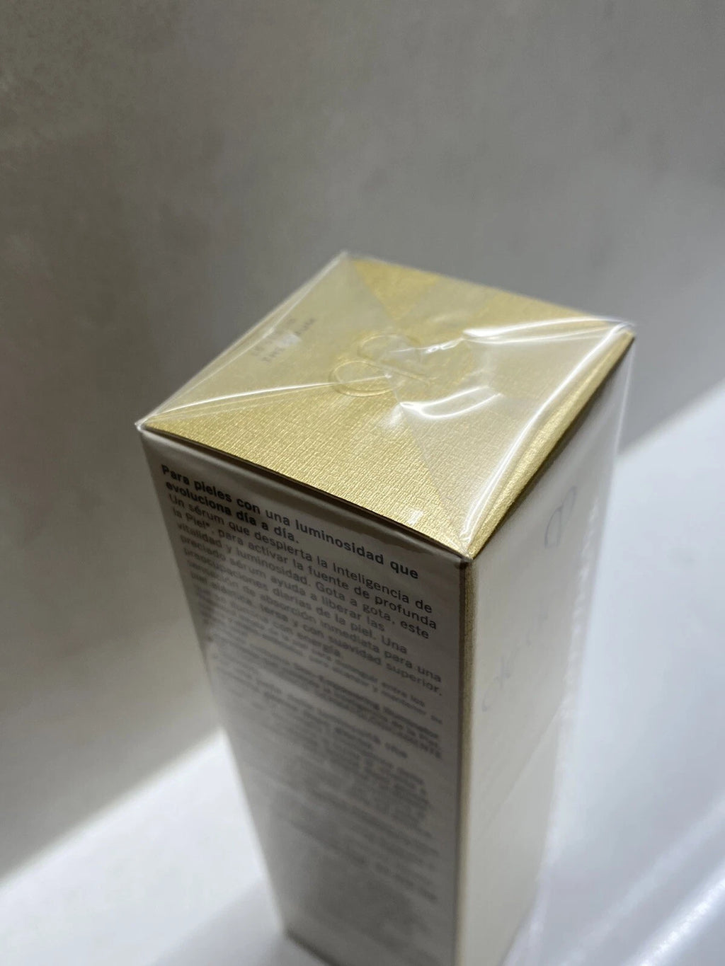Clé de Peau Beauté Le Sérum 1.6 oz Full Size – New Sealed