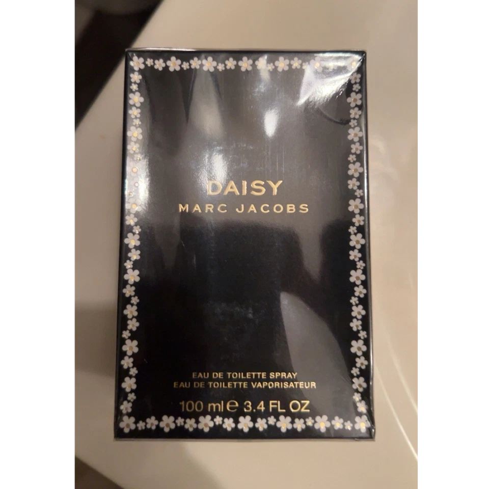 Marc Jacobs Daisy Eau de Toilette for Women 3.4 oz / 100ml
